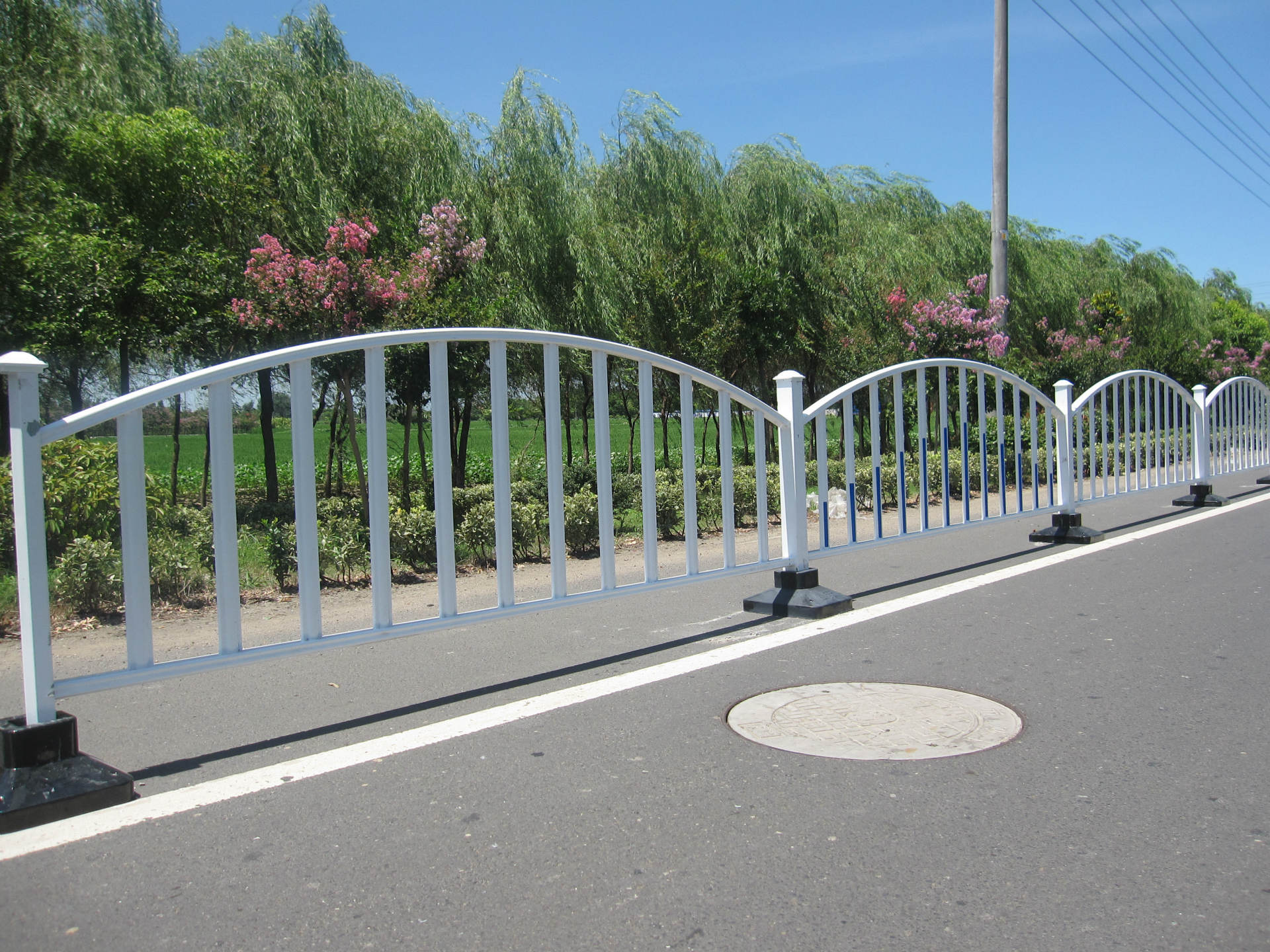 寧波道路護(hù)欄多少錢(qián)一米？